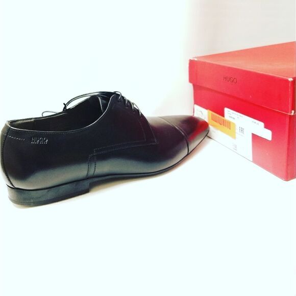 Hugo Boss size 9 - Picture 4 of 8